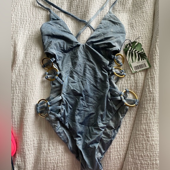 Blue life rising sun swimsuit - Picture 3 of 7